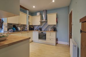 Kitchen- click for photo gallery